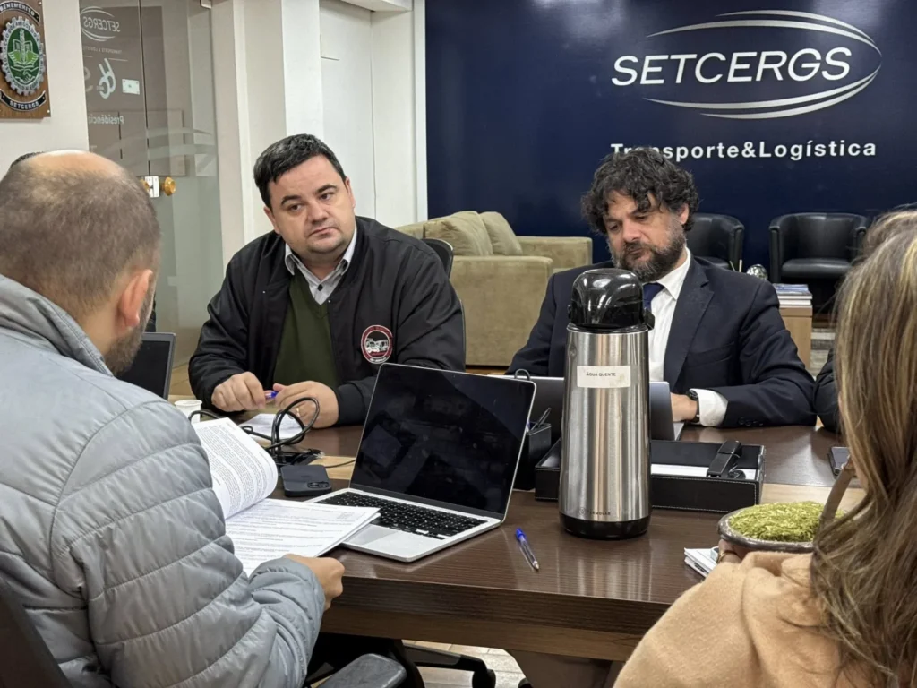SINDICATO CONSTRÓI GRANDE PROPOSTA COM GANHO REAL PRA CATEGORIA