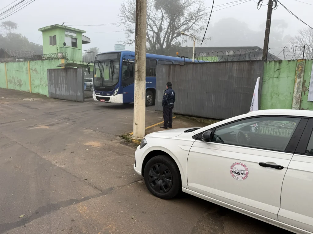 GREVE PROSSEGUE E CATEGORIA MANTÉM MOBILIZAÇÃO EM DEFESA DA VALORIZAÇÃO DOS RODOVIÁRIOS